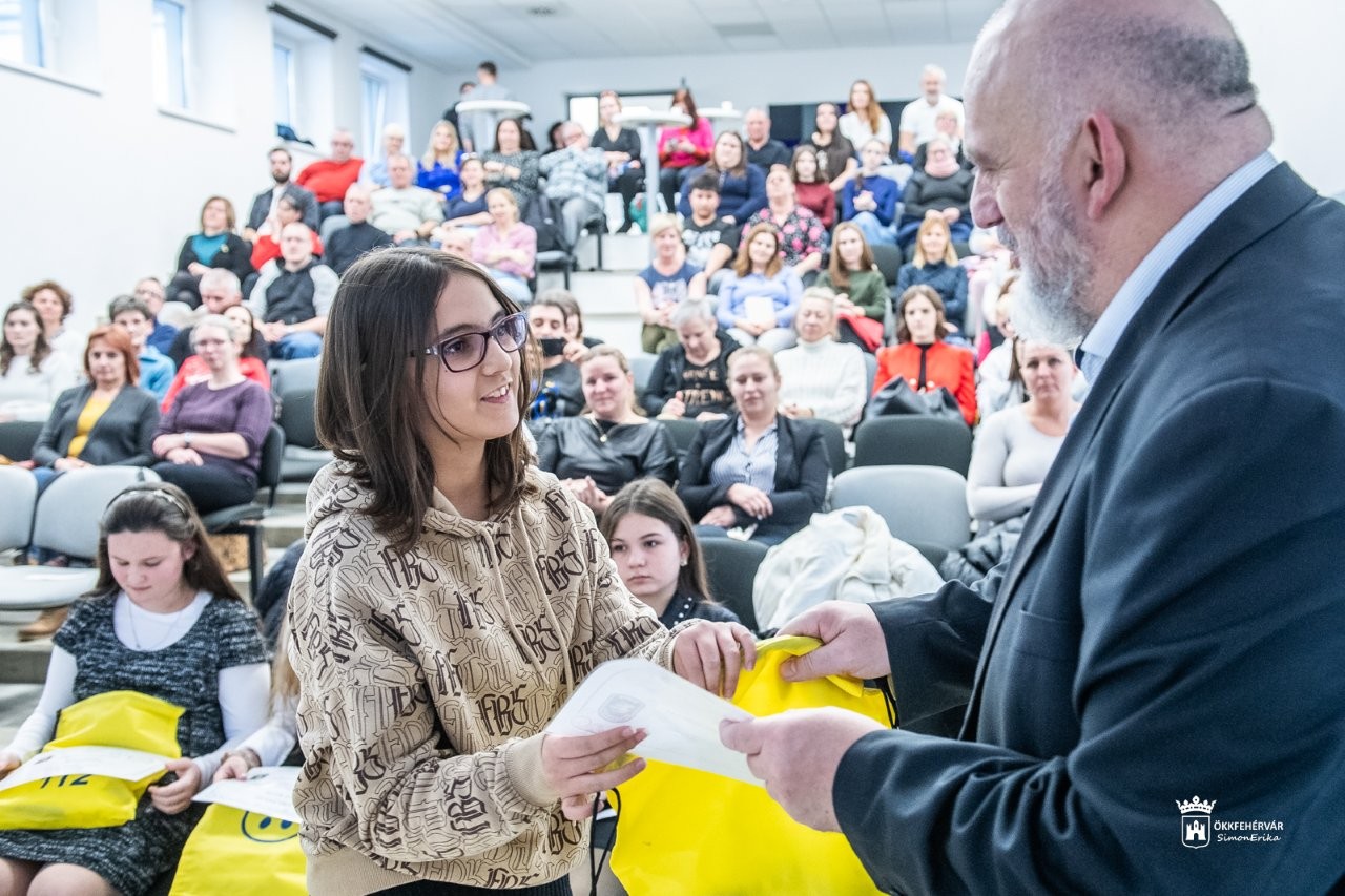 Szertelen Ifjúság – a drogprevenciós program eddigi eredményeit értékelték