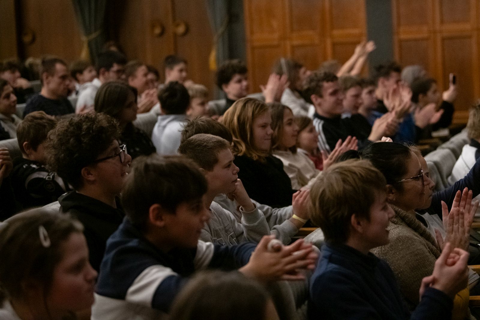 Adni öröm! - jótékonysági esemény a Köfém Művelődési Házban