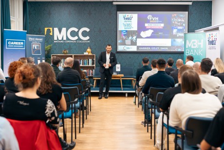 Közösségben a jövő vállalkozói – aktív évet zárt 2025-ben a FIVOSZ Fejér vármegyében