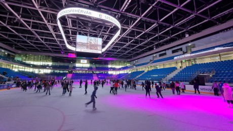 Különleges élmény a MET Arénában - este tízig lehet korizni szombaton