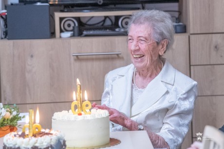 „A természetgyógyász fiamnak köszönhetem, hogy ilyen stramm vagyok!”