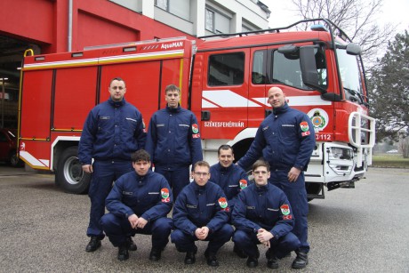 Hét újonc tűzoltó kezdi meg hivatásos szolgálatát a héten Székesfehérváron