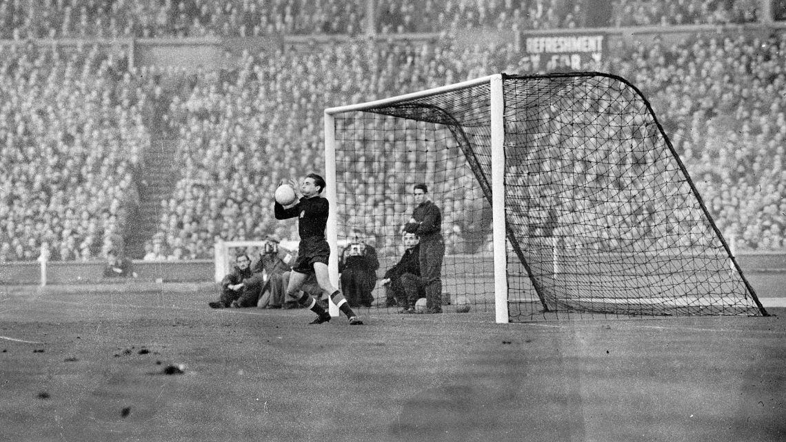 A 100 éve született Grosics Gyulára emlékeznek az Olimpiai Parkban szerdán