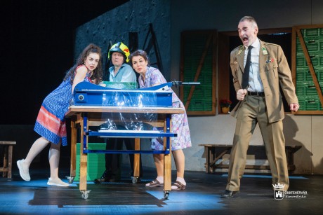 Tóték - bemutató szombaton este a Vörösmarty Színházban