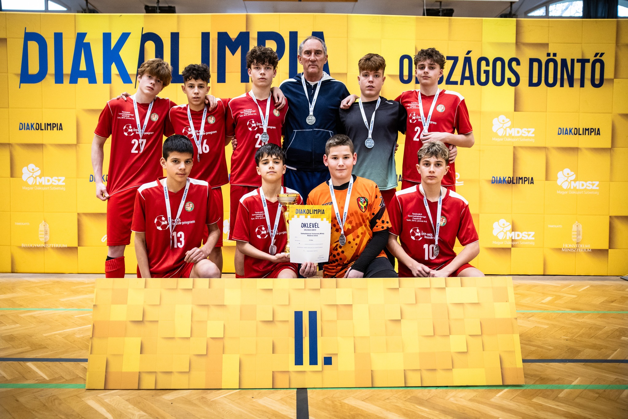 Fehérvári ezüst és egyéni díjak a futsal Diákolimpia országos döntőjén