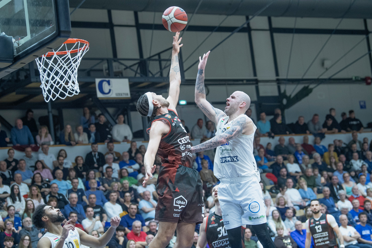 Férfi kosárlabda NB I - nem sikerült a győzelem a címvédő ellen