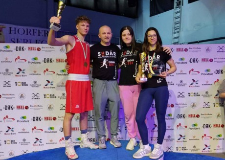 Taroltak a Fehérvár Küzdősport SE bunyósai az idei Énekes István-emlékversenyen