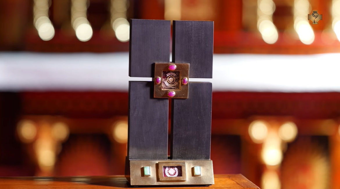 Újabb Szent II. János Pál-ereklyét állítottak ki a Székesfehérvári Egyházmegyei Múzeumban