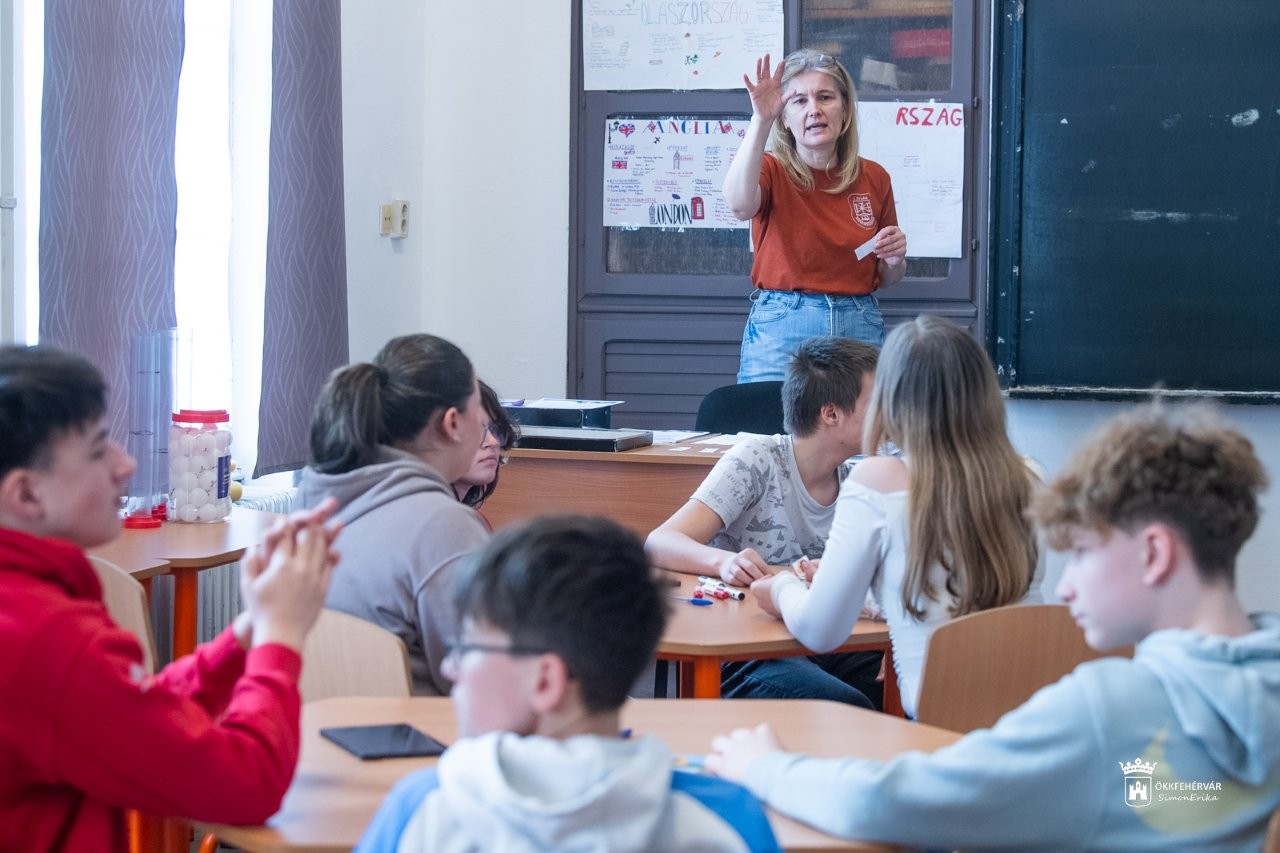 Hogyan és miből gazdálkodik az állam? – folytatódott a Pénziránytű Bázisiskola program