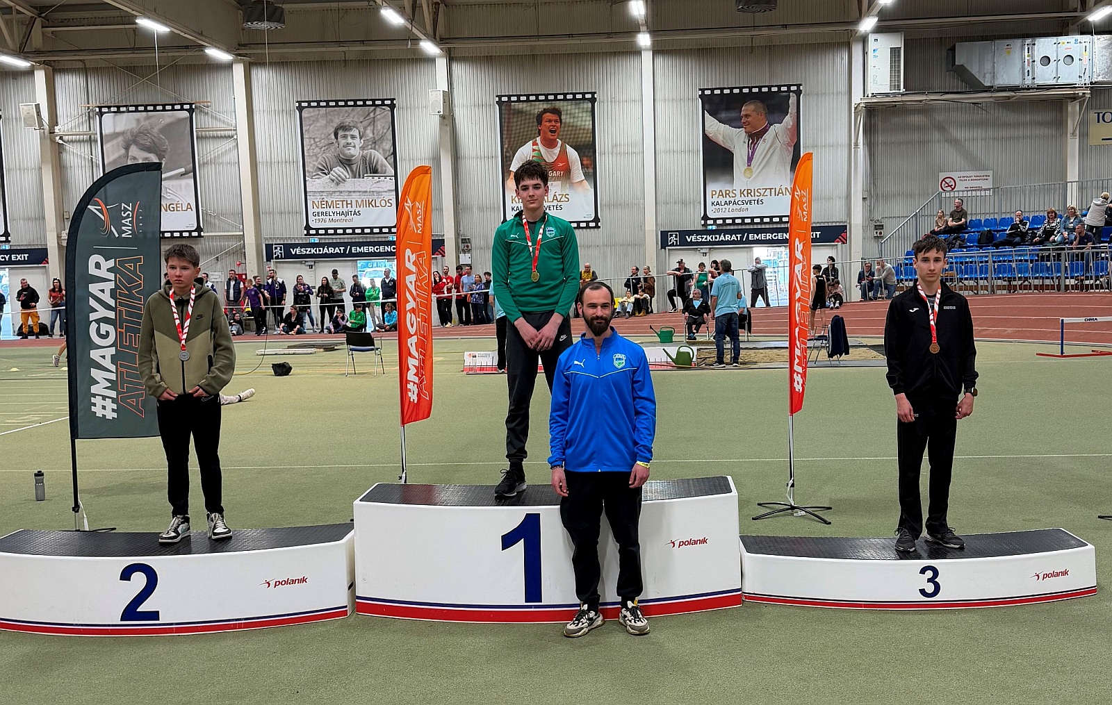 Összetett bajnoki cím és sikeres nemzetközi ARAK-os szereplés