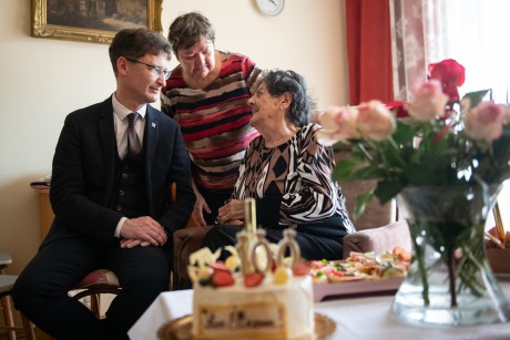 Isten éltesse Marika néni! - 100. születésnapján köszöntötték Dropkó Józsefnét