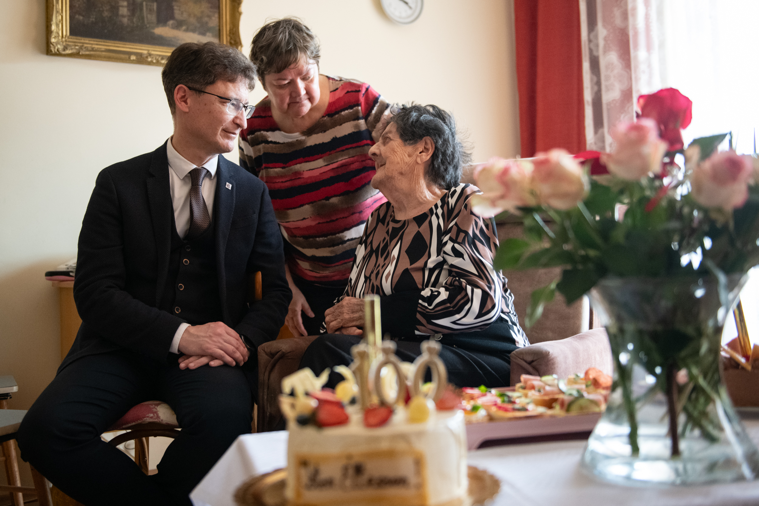 Isten éltesse Marika néni! - 100. születésnapján köszöntötték Dropkó Józsefnét