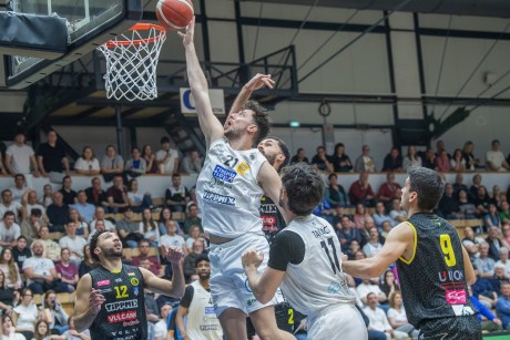 A hajrában gyújtotta be a rakétákat az Alba - 11 pontos győzelem a Falco ellen