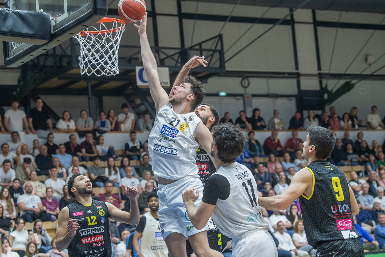 A hajrában gyújtotta be a rakétákat az Alba - 11 pontos győzelem a Falco ellen