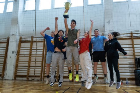 Idén is az Ultrák nyerték a Székesfehérvári Diáktanács 24 órás Röplabda Kupáját