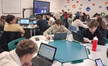 Élmény, együttműködés, gondolkodás - Digitális Témahét a Széna Tériben