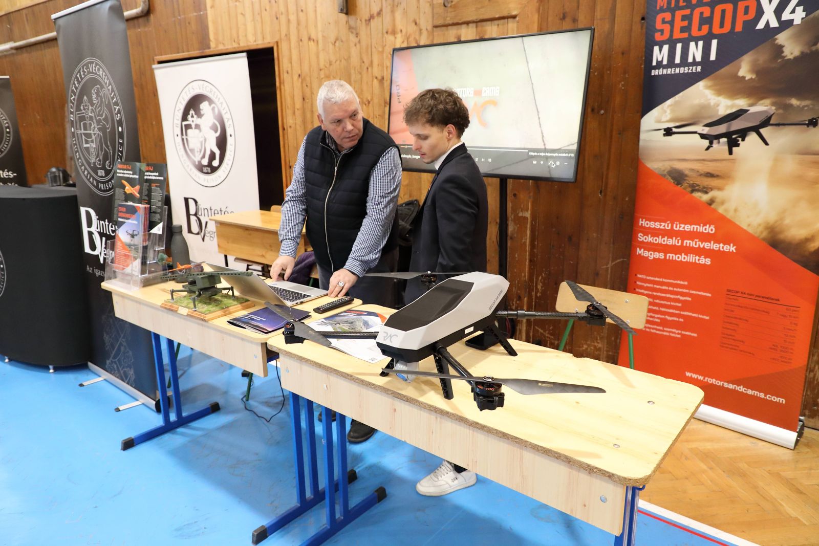 Drónok, MI és más modern technológiák - Fehérvárra érkezett a Drónia Roadshow