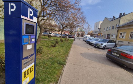 A történelmi belváros kivételével mindenhol ingyenes a parkolás húsvétkor