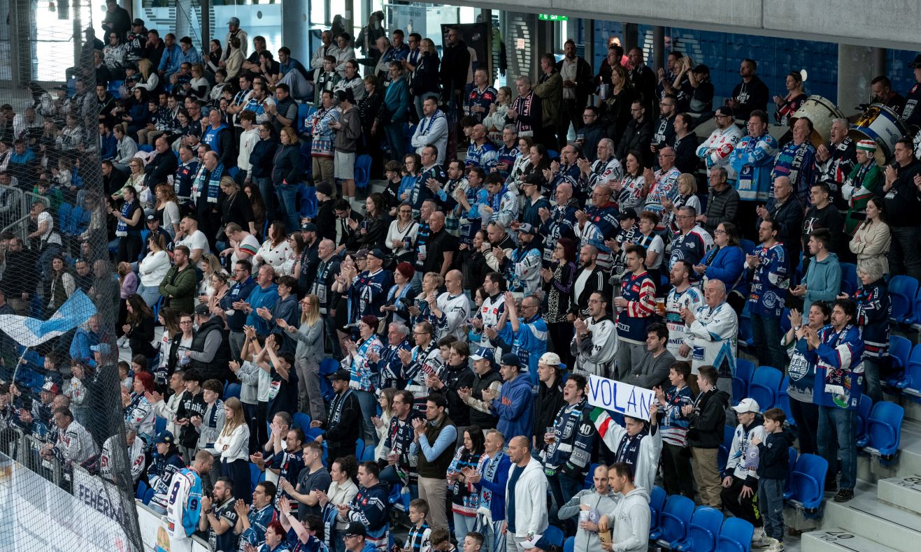 Félezren a Volán ankétján – új sportigazgatóval építi a jövő csapatát a Hydro Fehérvár AV19