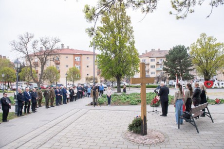 Katyń-ra emlékezett a Lengyel Nemzetiségi Önkormányzat a Jávor Ottó téren