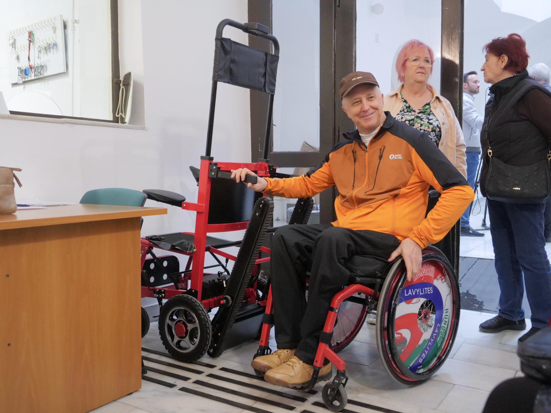 Akadálymentes Fehérvár – lépcsőjáró eszköz a gyakorlatban