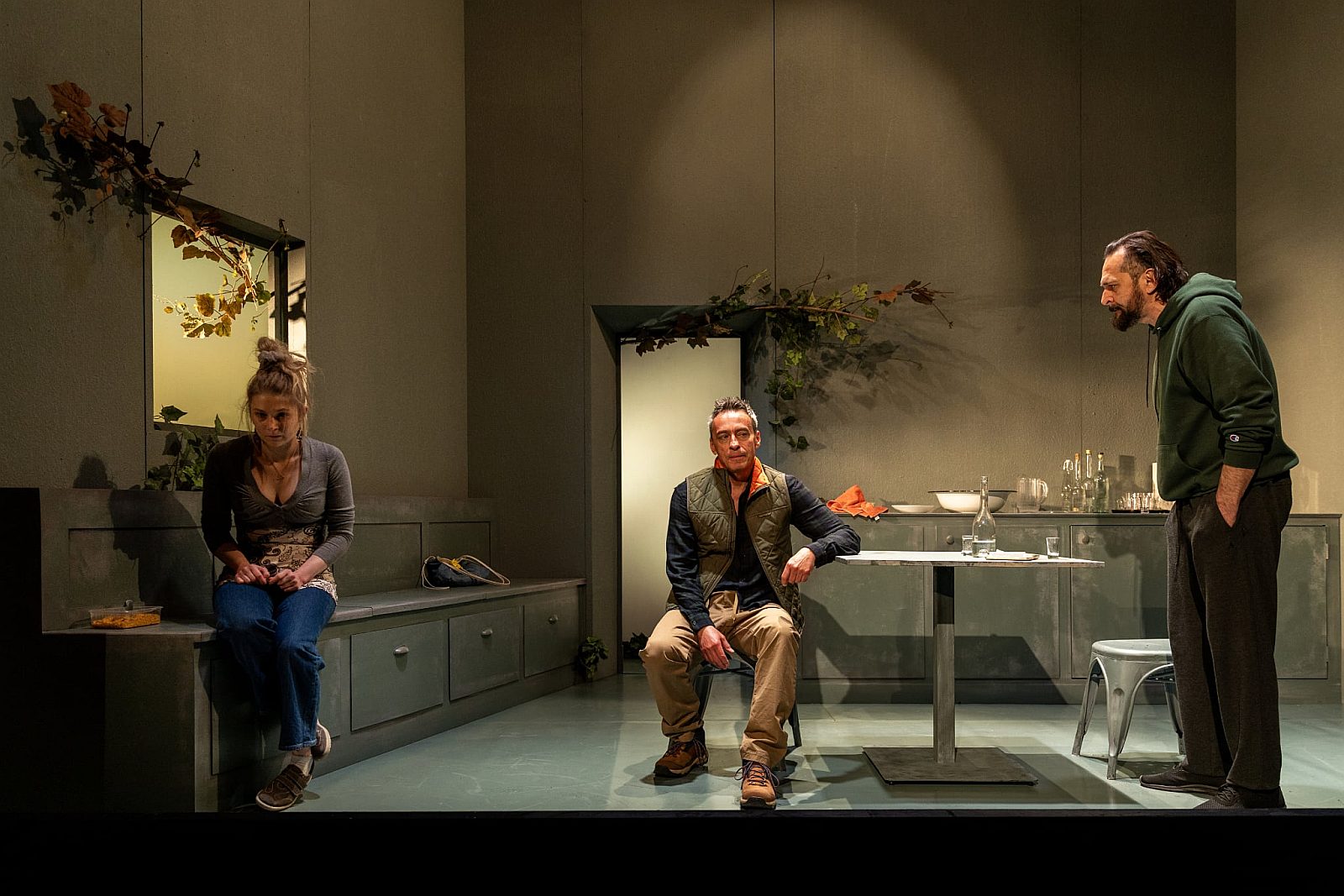 „Élünk, dolgozunk, s őrizzük a hagyományokat” - bemutató a Vörösmarty Színházban