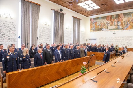 Szent Flórián-napi ünnepi állománygyűlés - átadták a Székesfehérvár Közbiztonságáért díjat