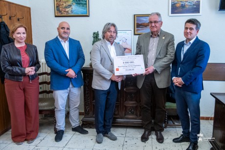 Egy falat figyelmesség – hatmillió forintos adomány a Szent György Kórház alapítványának