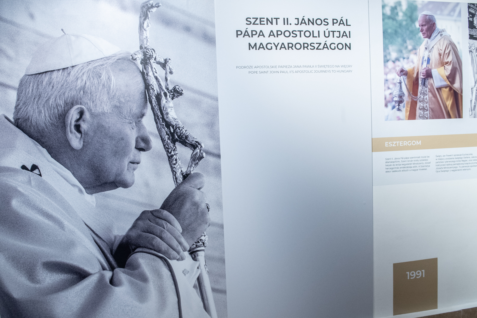 Tárlatvezetésekre várják a látogatókat kedden a Szent II. János Pál pápa kiállításon