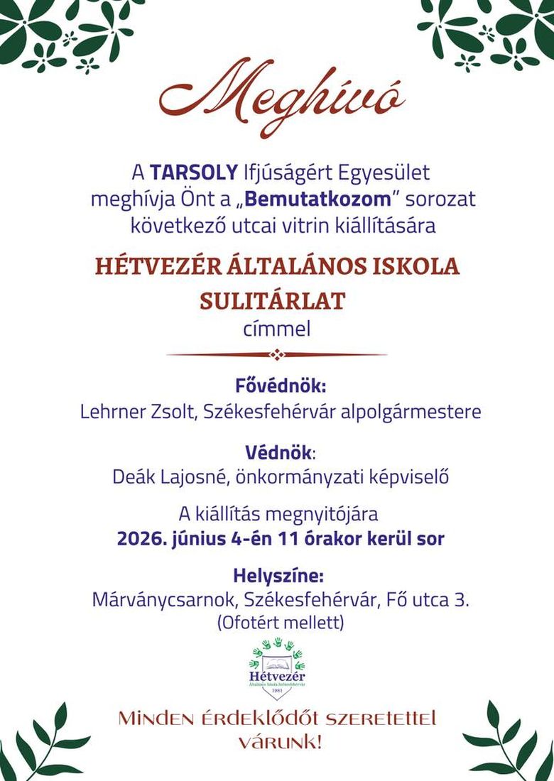 A Hétvezér iskola sulitárlata mutatkozik be a Fő utcai vitrinkiállításon