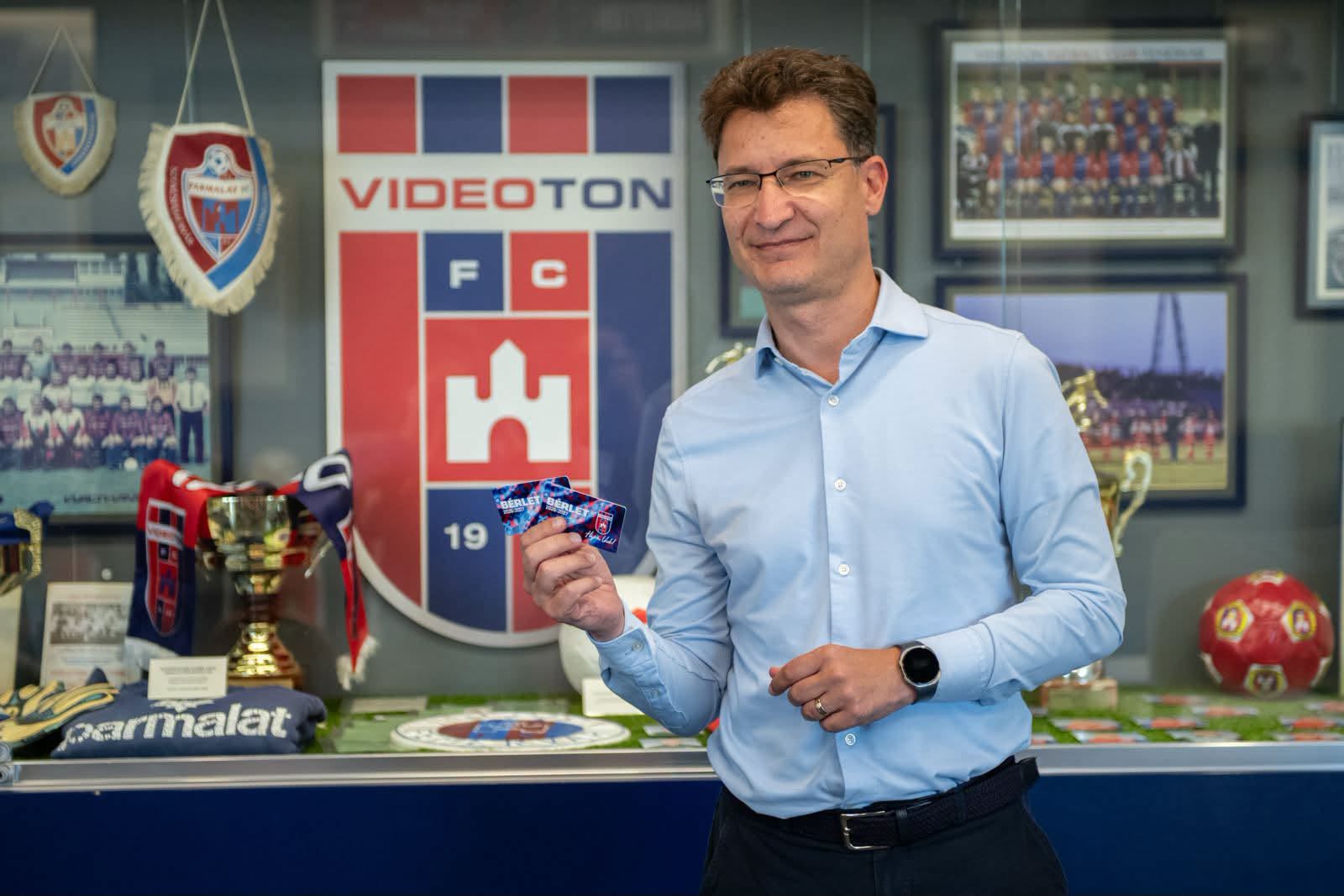 Székesfehérvár polgármestere is megvette az új szezonra szóló Vidi-bérletet