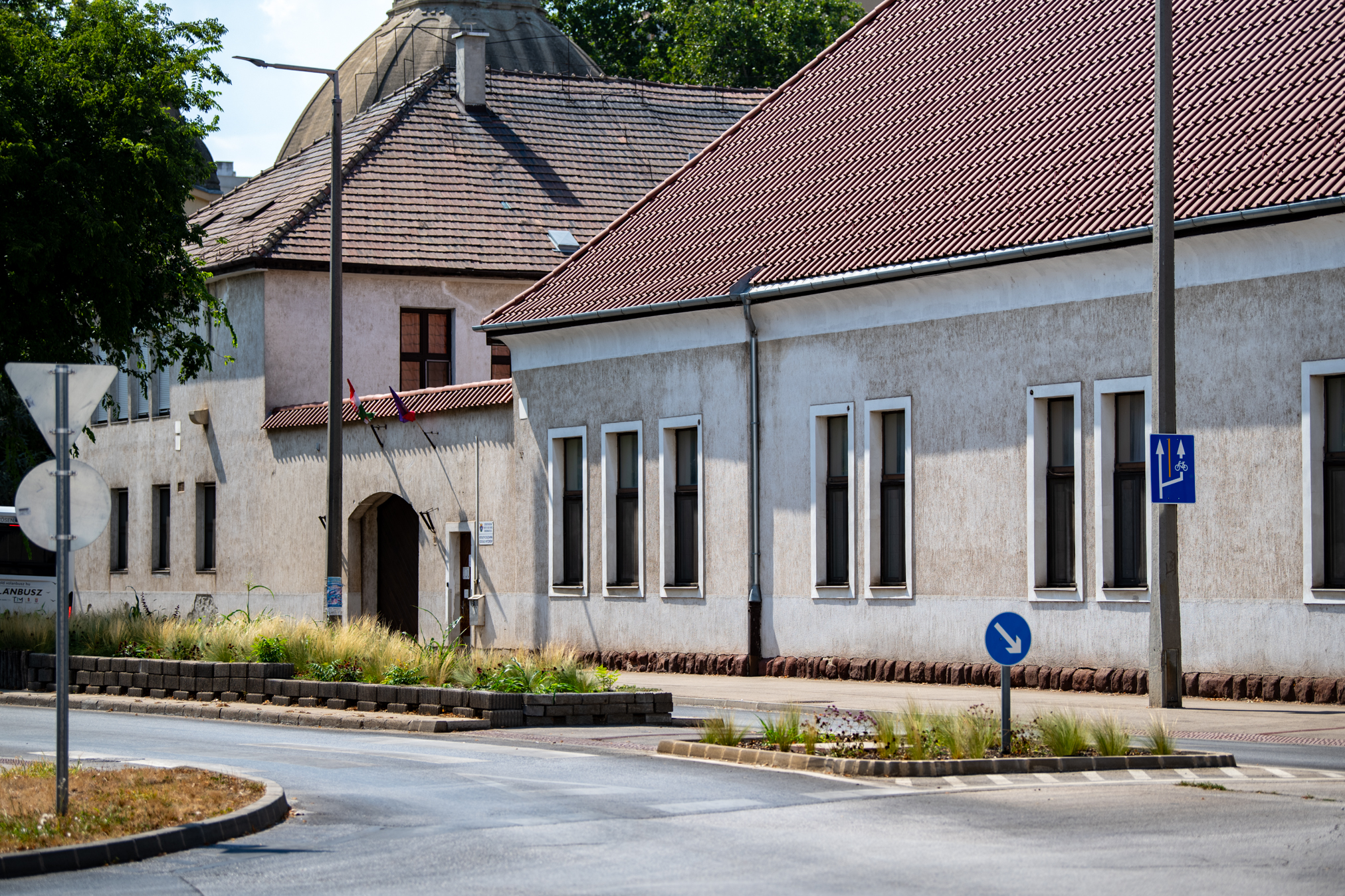 „Az itt dolgozók mind hősök” – polgármesteri bejárás a Kossuth Zsuzsanna Szociális Intézményben