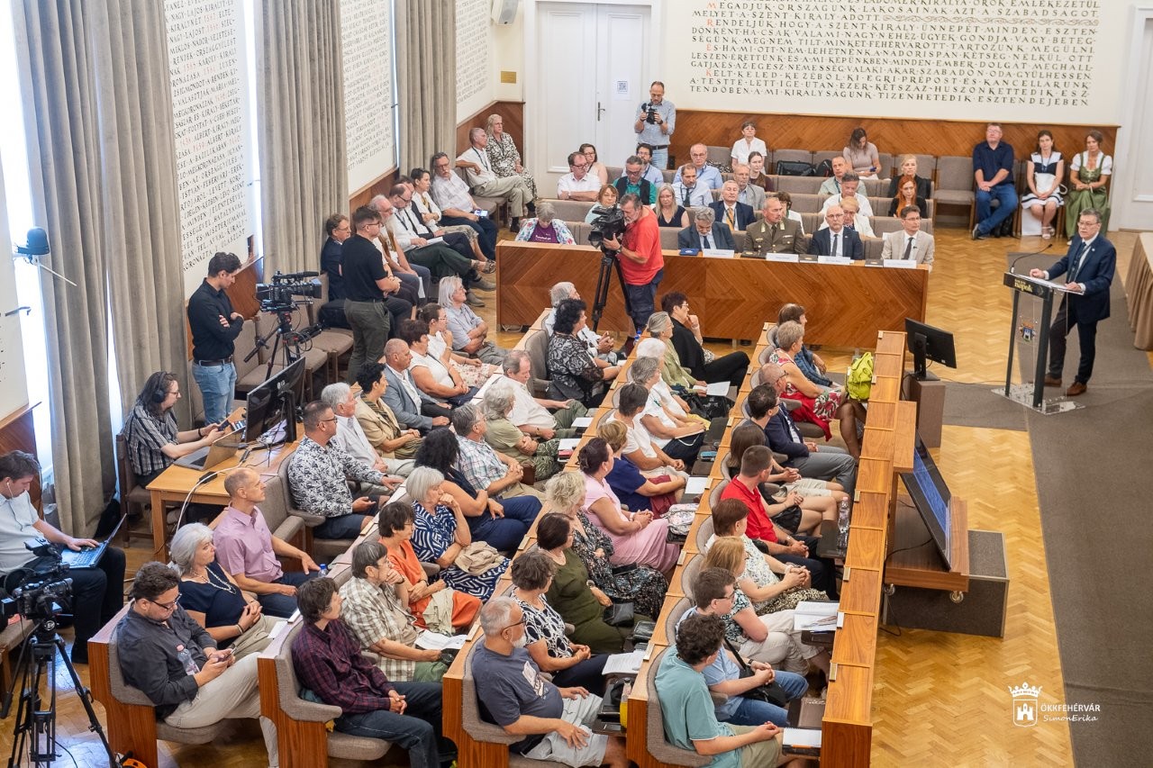 Konferencia hozza közelebb az Anjou-kort Székesfehérváron