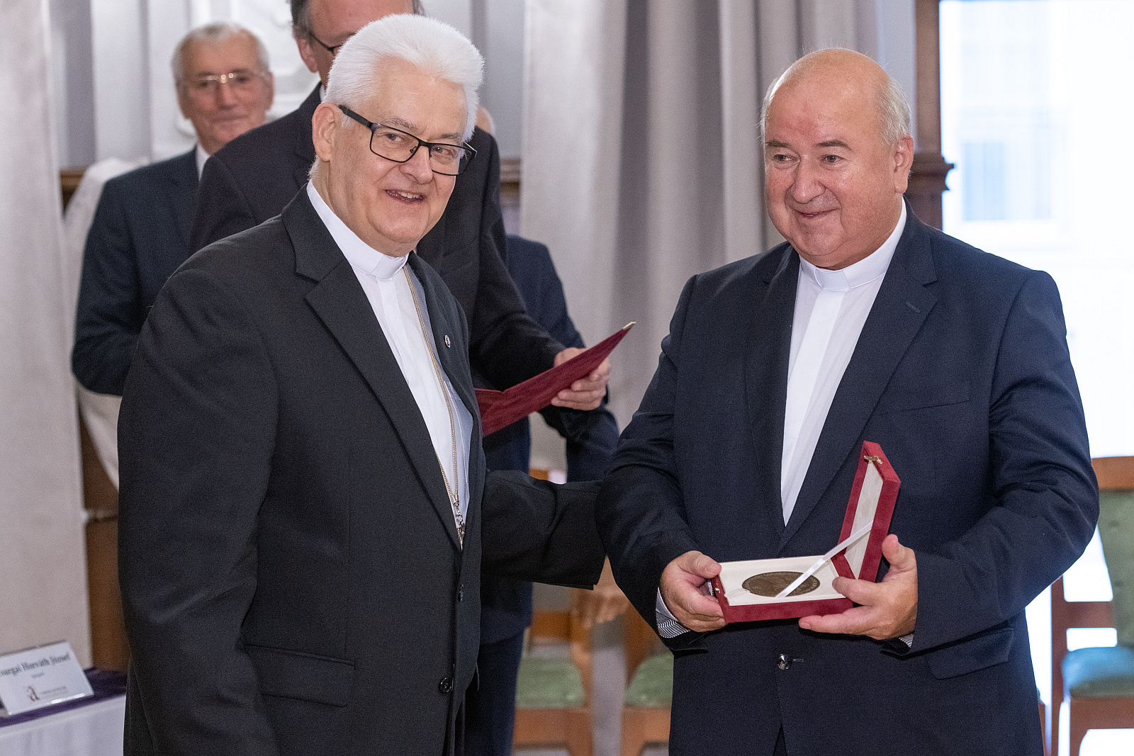 Écsy Gábor korábbi országos karitászigazgató kapta az idei Szent István-díjat