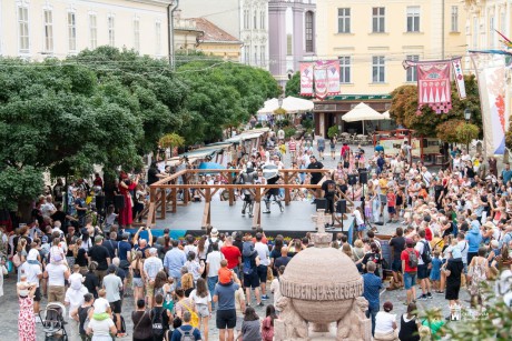 Lovagok Napja a Belvárosban – tömegek kísérték figyelemmel a vitézek küzdelmeit