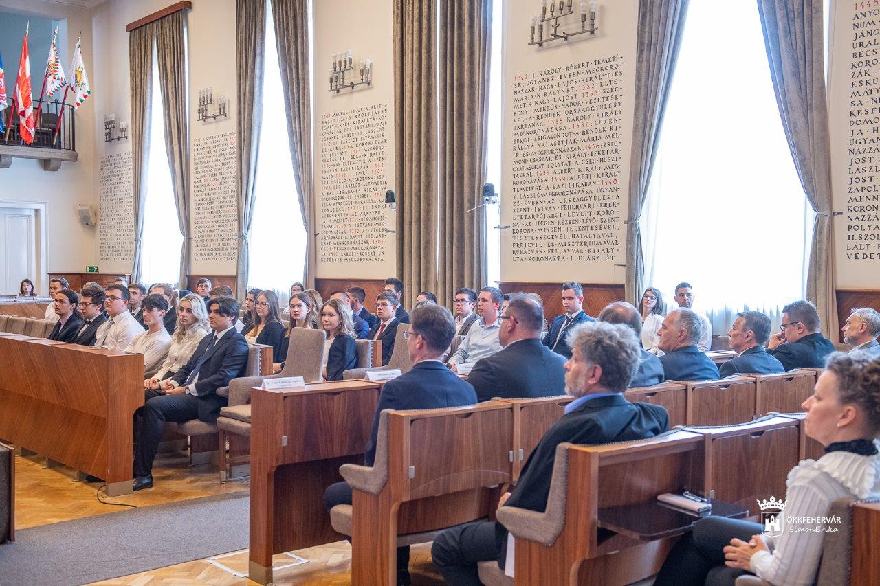 Idén is szeptember 25-ig lehet pályázni a városi tanulmányi ösztöndíjakra