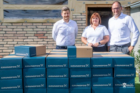Száz családot segít iskolakezdési csomaggal a Grundfos