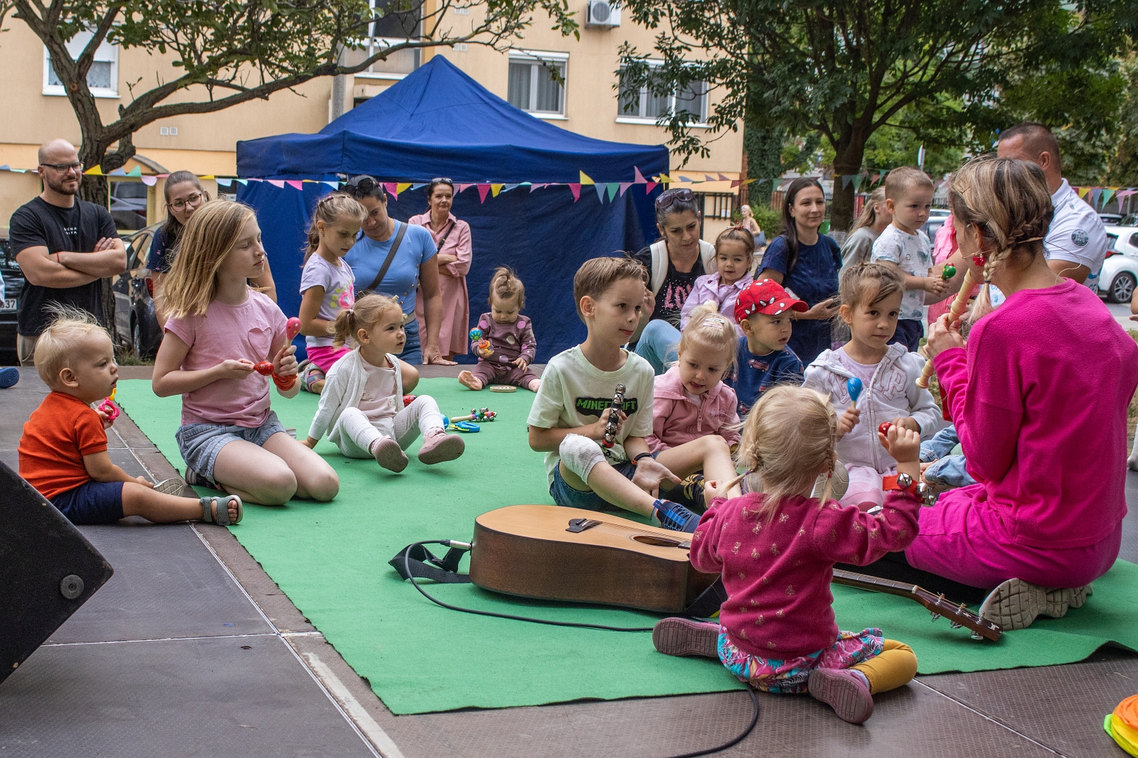 Családi programokkal búcsúzott a nyár a Mancz pikniken