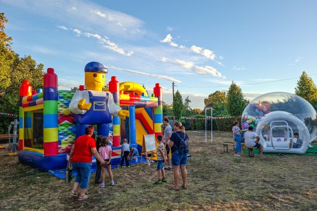Piknik és utcabál Kisfaludon - a zenéről és táncról szólt az este