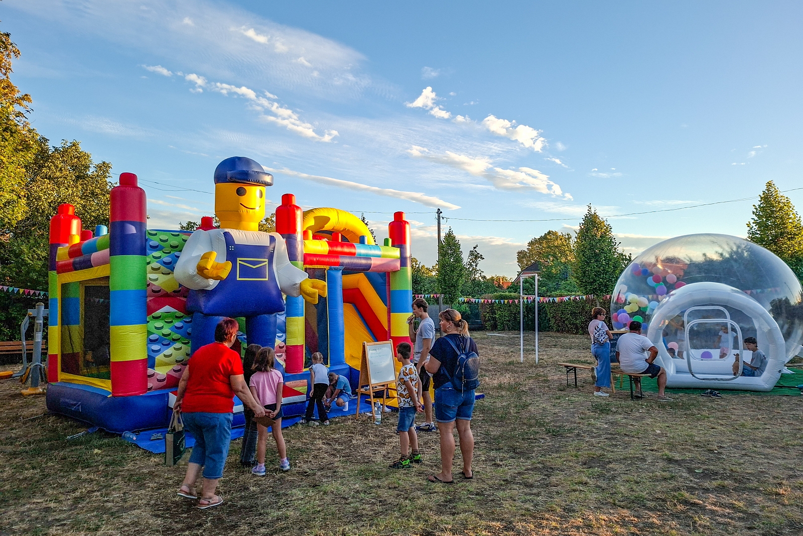 Piknik és utcabál Kisfaludon - a zenéről és táncról szólt az este