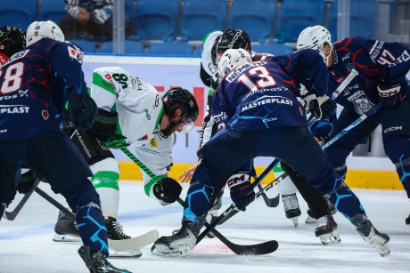 Otthon kapott ki a Volán az Olimpijától az ICEHL-ben