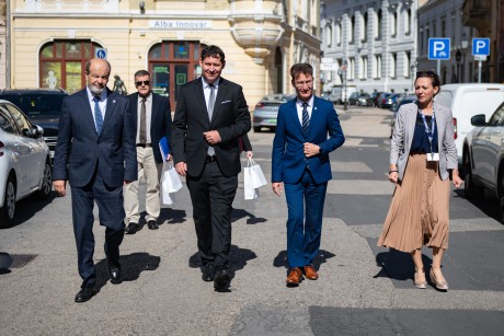 Ismerkedő látogatáson járt Székesfehérváron Anžej Frangeš, Szlovénia nagykövete