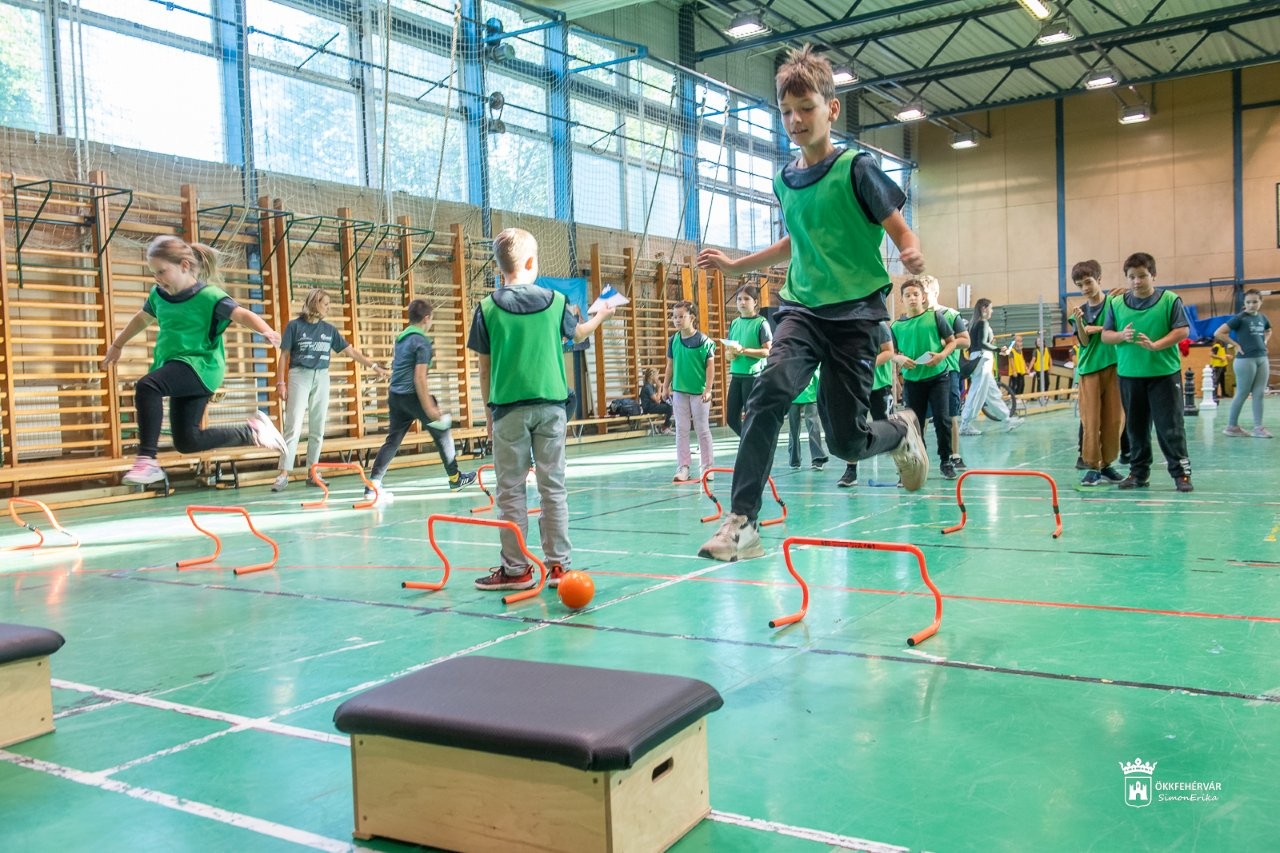 Mozgásba lendült az István Király Általános Iskola a Magyar Diáksport Napján