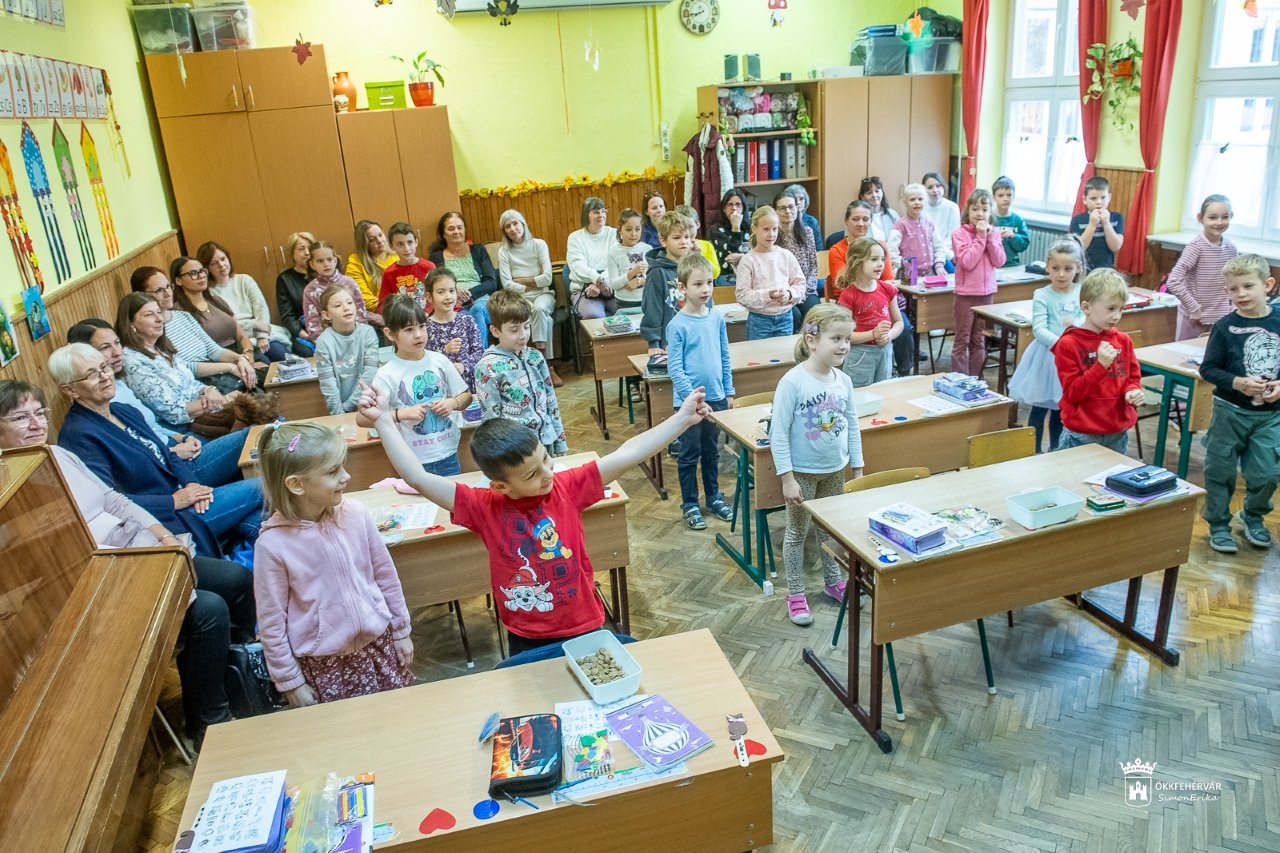 Óvodásból elsős lettem! - az óvónénik látogatták meg az iskolássá vált gyerekeket