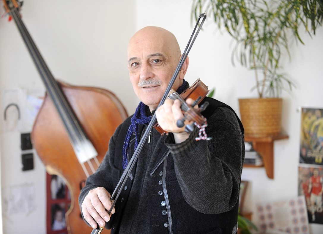 Zenés beszélgetés ifjabb Csoóri Sándor Kossuth-díjas népzenésszel október 27-én