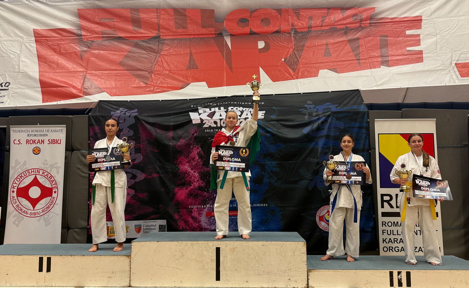 Arany- és bronzéremmel tért haza Romániából a Katana Karate és Szabadidő Sportegyesület