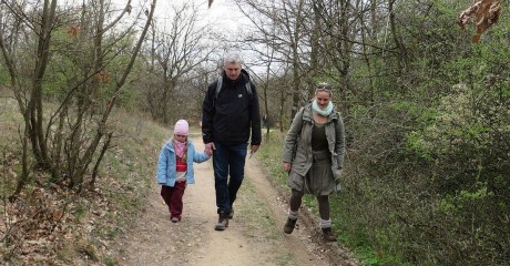 Tavaszköszöntő és nyuszi túra április 8-án a Velencei-hegységben