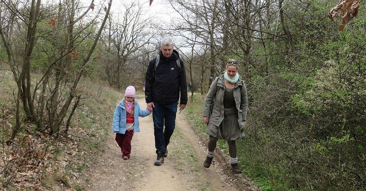 Tavaszköszöntő és nyuszi túra április 8-án a Velencei-hegységben