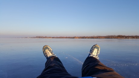 Nem nyitnak ki hétvégén a tavak kijelölt jégpályái