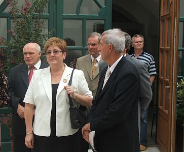 miniszterlatogatas2006091.jpg